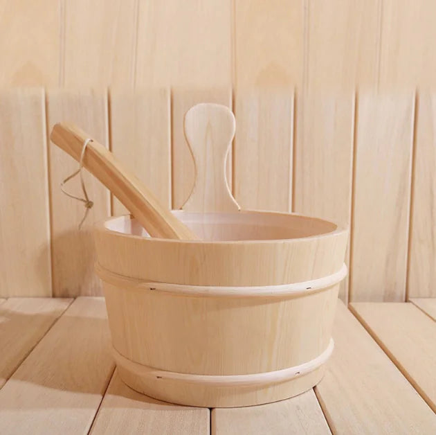Traditional Wooden Sauna Bucket & Ladle Set - Handcrafted Water Pouring Kit